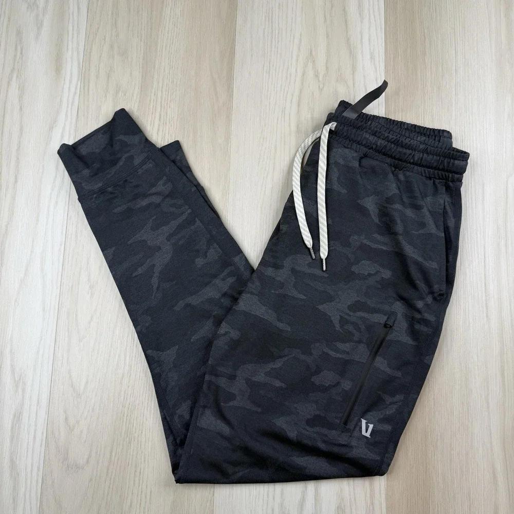 Vuori Sunday Performance Jogger Camo Charcoal V416 Men's Medium Athleisure